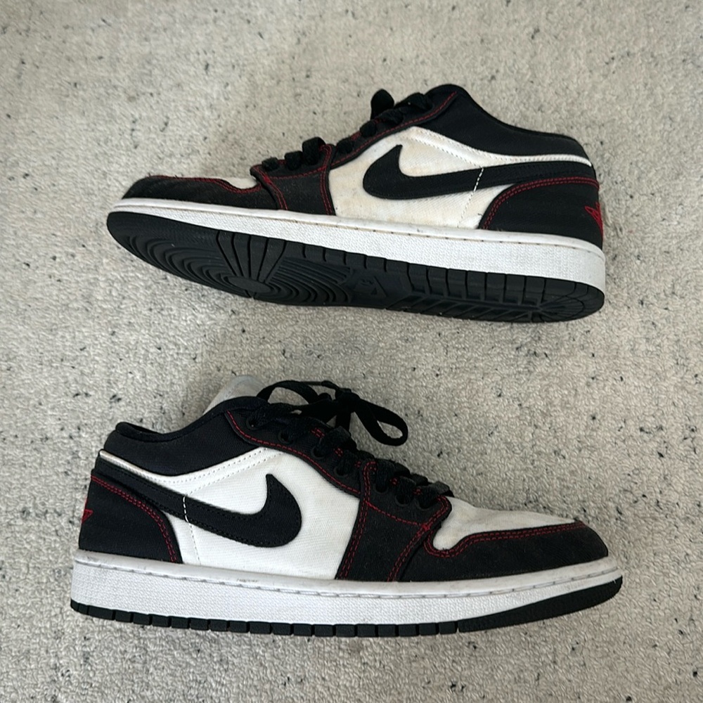 Air Jordan 1 low women’s size 8.5